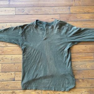 Arcteryx green men’s henley